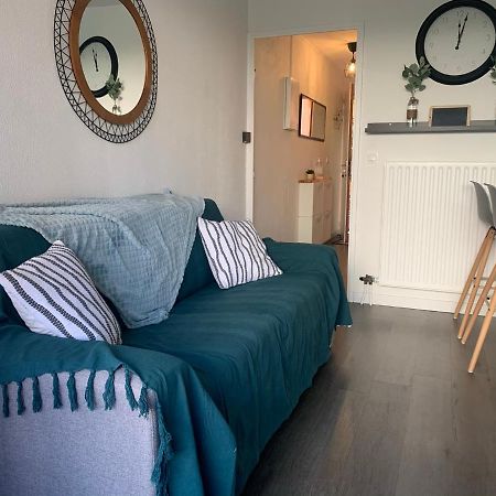Chaleureux Appartement Face Au Port Sta Lucia, Tout A Pieds, Wifi Saint-Raphaël Exterior foto