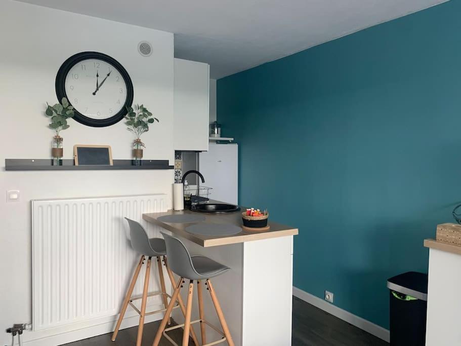 Chaleureux Appartement Face Au Port Sta Lucia, Tout A Pieds, Wifi Saint-Raphaël Exterior foto