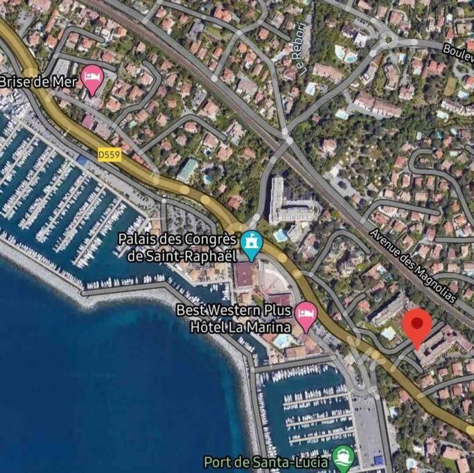 Chaleureux Appartement Face Au Port Sta Lucia, Tout A Pieds, Wifi Saint-Raphaël Exterior foto